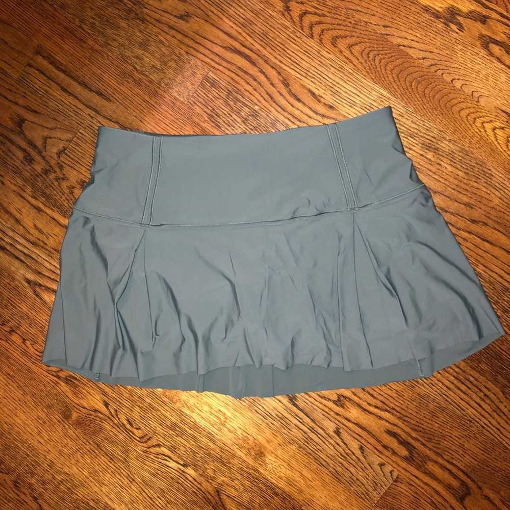 Size 10 regular Lululemon Lost In Pace skirt